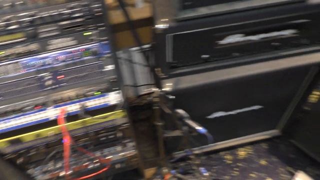 Follow the Wires - Mesa Dual Rec/ Boss Metal Zone? смотреть онлайн