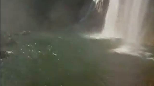 Amazing World !!! - Thi Lo Su Waterfall