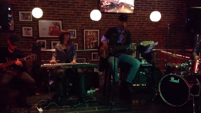 Blues Clan - "Not at home" смотреть онлайн