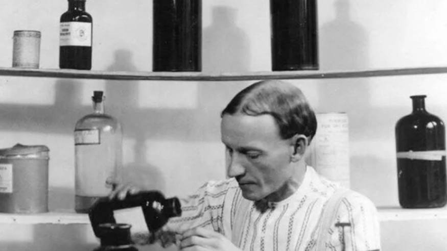 Человек, который построил бизнес на продаже дождя смотреть онлайн