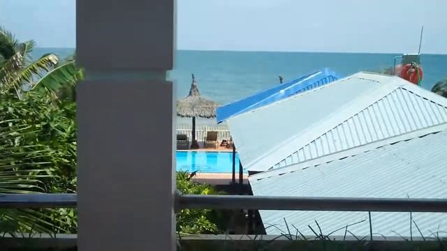 Hotel room tour in Mui Ne смотреть онлайн