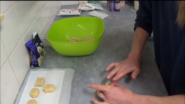 How To Make Cake Pops Guardians Of The Galaxy Step By Step (part 1)