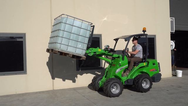 Lifting Test Avant 528 - 1000L IBC смотреть онлайн
