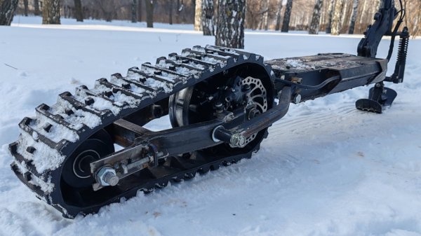 ЭлектроСНОУБАЙК из   KUGOO M4 PRO