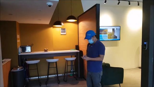 Smart Home Made Simple -- One Button Off All using Bluetooth Wall Switch смотреть онлайн
