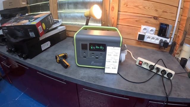 Batterie Fossibot F800 + Panneau Solaire SP200