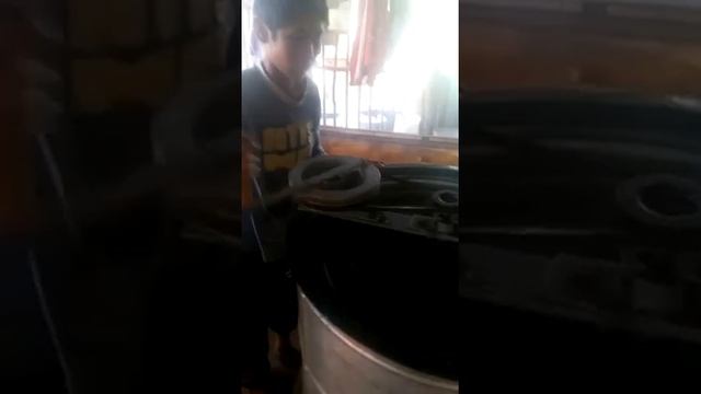 Откачка меда смотреть онлайн