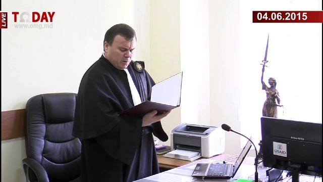 LIVE Суд о запрете протеста у отеля Плахотнюка 04.06.2015 "Omega Today" Moldova смотреть онлайн