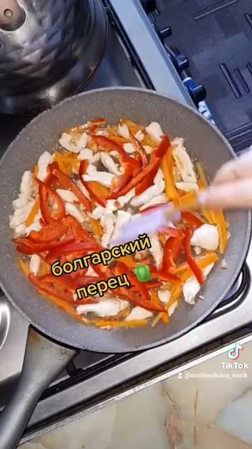 РИСОВАЯ ЛАПША🍜😋👍С ОВОЩАМИ И МЯСОМ 🫑🥕🍗