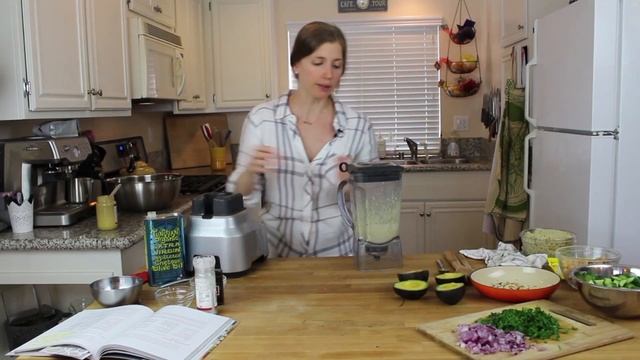 The Blender Girl's Vegan Ceasar Salad смотреть онлайн
