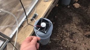 Подогрев земли в  теплице перегретым воздухом из под купола. Поселок Висим.