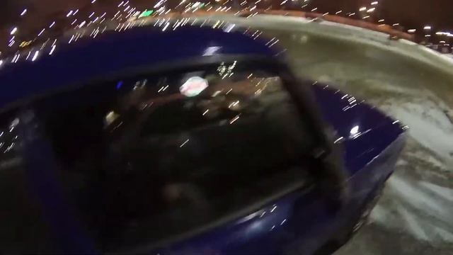 Сирога Грах и ко. в поисках столбов.