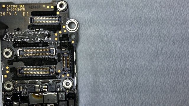 How to replace iPhone FPC Connector safe and easy way. смотреть онлайн