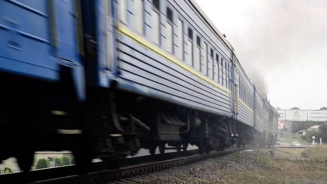 2ТЭ116-1469 с поездом №262/250 Бердянск-Харьков-Кременчуг и приветливая бригада. смотреть онлайн