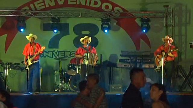 Alfredo Aguilar Y sus Magnificos - 5 años 20 dias смотреть онлайн