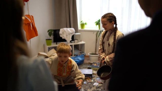 Театр начинается с ... детства И ТОЧКА смотреть онлайн