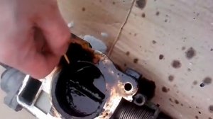 Чистим дроссельную заслонку Chrysler Town and Country 2004г. 3,3л