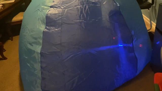 See who is in our dome tent and what he’s doing смотреть онлайн