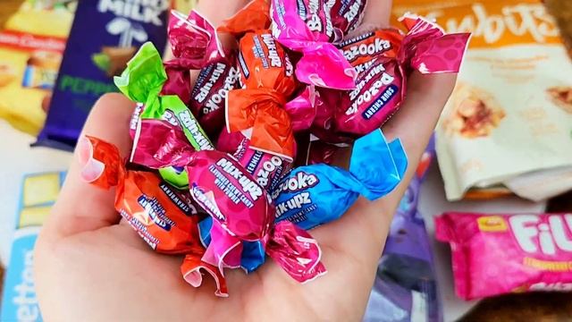 Newly arrived Snack Opening Bazooka mix upz milka mini Snack Cadbury mint chocolate schogetten cand смотреть онлайн