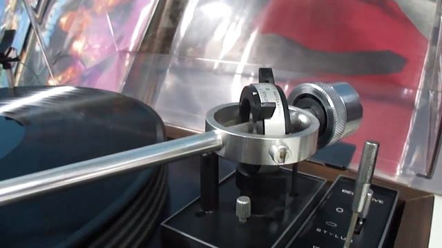 O Rei do Som - Toca Discos BIC 981 смотреть онлайн