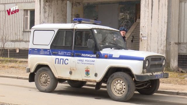 Человек выпал из окна смотреть онлайн