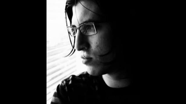 B-Complex - Beautiful Lies (SeptiK remix) смотреть онлайн
