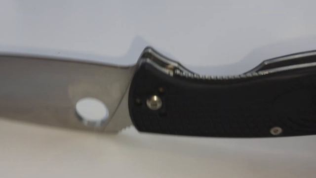Spyderco Resilience Light Weight Version Frn. Много ножа за мало денег.