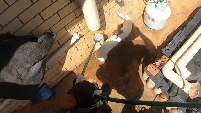 Blocked Drain 29 (Home owner had a crack and failed) смотреть онлайн