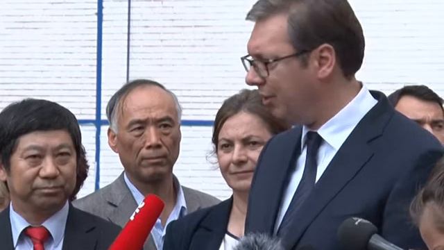 Vučić: Železara doprinosi budžetu i zapošljava ljude смотреть онлайн