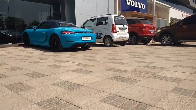 718 BOXSTER(Miami blue) AT PORSCHE CENTAR AHMEDABAD смотреть онлайн