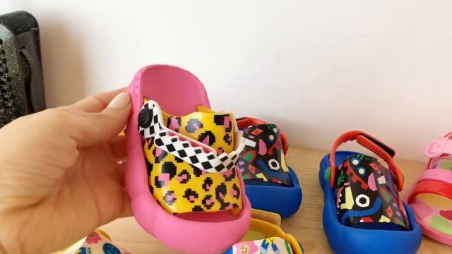 Sandália Mini Melissa e Fábula - Criaturas смотреть онлайн