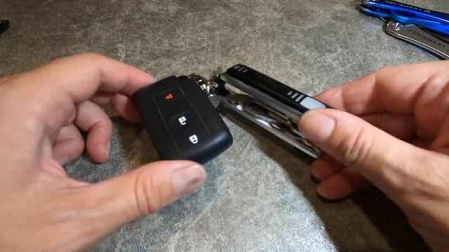 Key Smart Rugged ti transfer to Keyport Pivot 2.0 - Premium Key Organizer Keychain смотреть онлайн