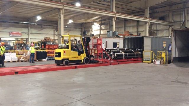 20+ Tons of Steel Pipe Containerized with the Mobile Transport Tray (MTT) смотреть онлайн