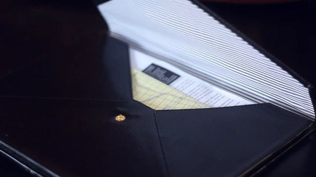 What's in my Work Bag | makeupTIA смотреть онлайн