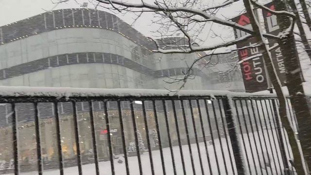 снег в Москве сейчас смотреть онлайн