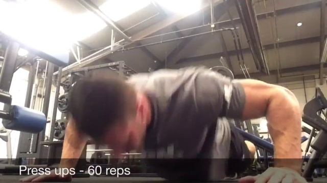 Leg day finished with a mini full body circuit смотреть онлайн