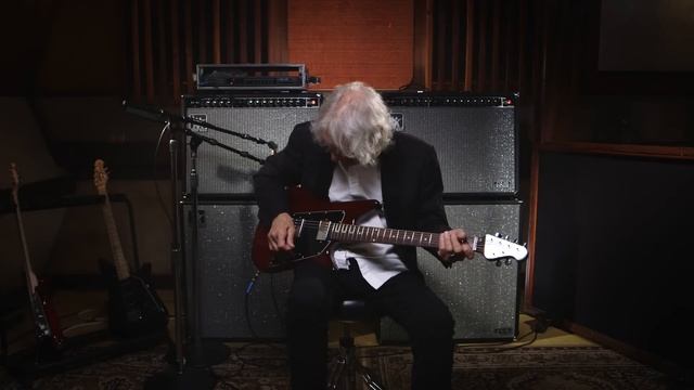 Albert Lee demos his Ernie Ball Music Man Albert Lee HH смотреть онлайн