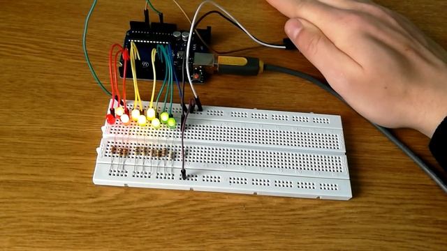 Photoresistor LED scale - Arduino смотреть онлайн