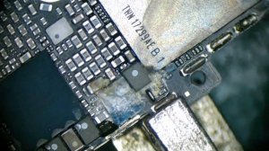 IPhone SE попадание влаги