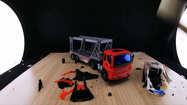 Эксперимент! Что если автомобили против молотка? Опыт! Что крепче? Автомобили, игрушки, hot wheels смотреть онлайн