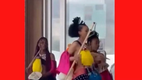 Swazi Reed Dance - Eswatini Reed Dance