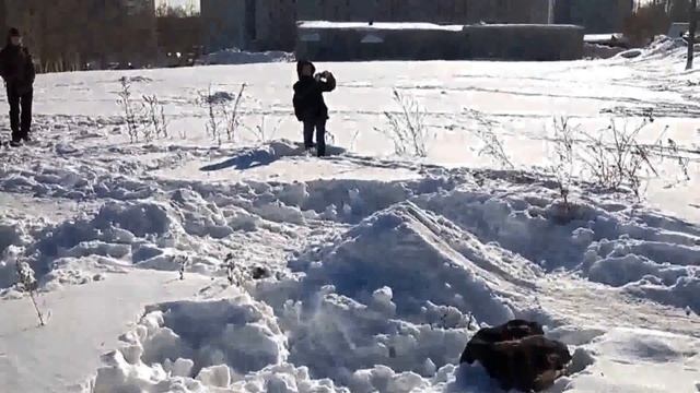Крошка на заднем дворе) смотреть онлайн
