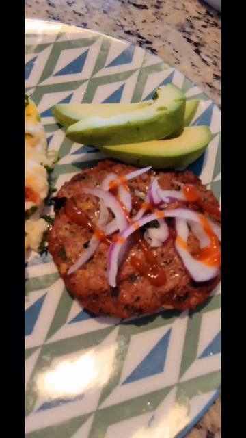 Asian style pork burgers with loaded cauli-mash. Like & sub 4 more! #keto смотреть онлайн