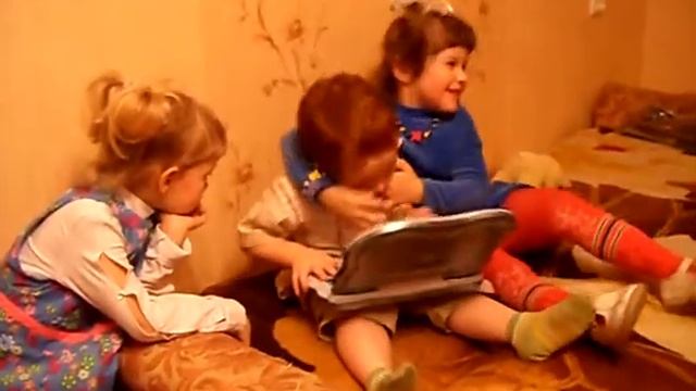 Ох, уж эти девочки. У Егора в гостях..AVI смотреть онлайн