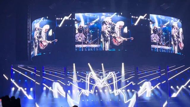 Queen + Adam Lambert - Another One Bites The Dust Live At CFG Bank Arena 10/5/23 смотреть онлайн