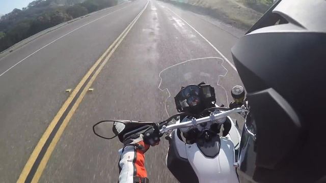 2011 BMW F800GS смотреть онлайн