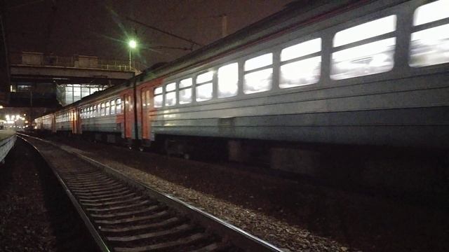 Электропоезд ЭД4М-0270 станция Мытищи смотреть онлайн
