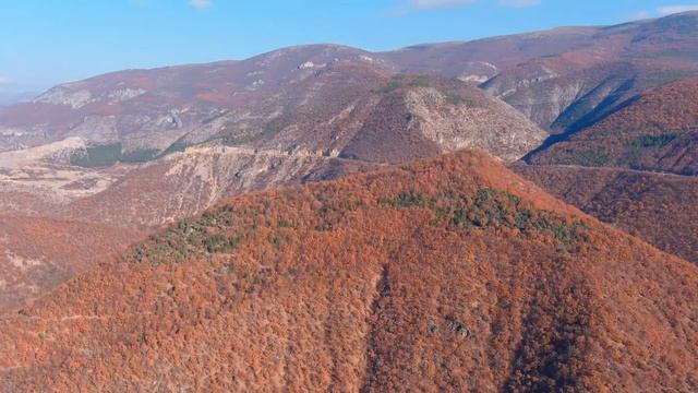 Водопада Полска Скакавица есен с много вода - Polska Skakkavica waterfall смотреть онлайн