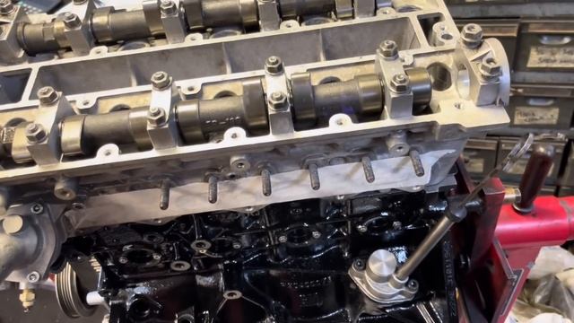 Shrigleytube TV ep 46, Ed drops crocodile off, crank balance, c20xe red top build and dyno test. смотреть онлайн