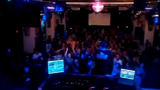Zomby Catz Live Club Eldorado (Kamensk - Shahtinskiy) Bomfunk MC's - Freestyler смотреть онлайн